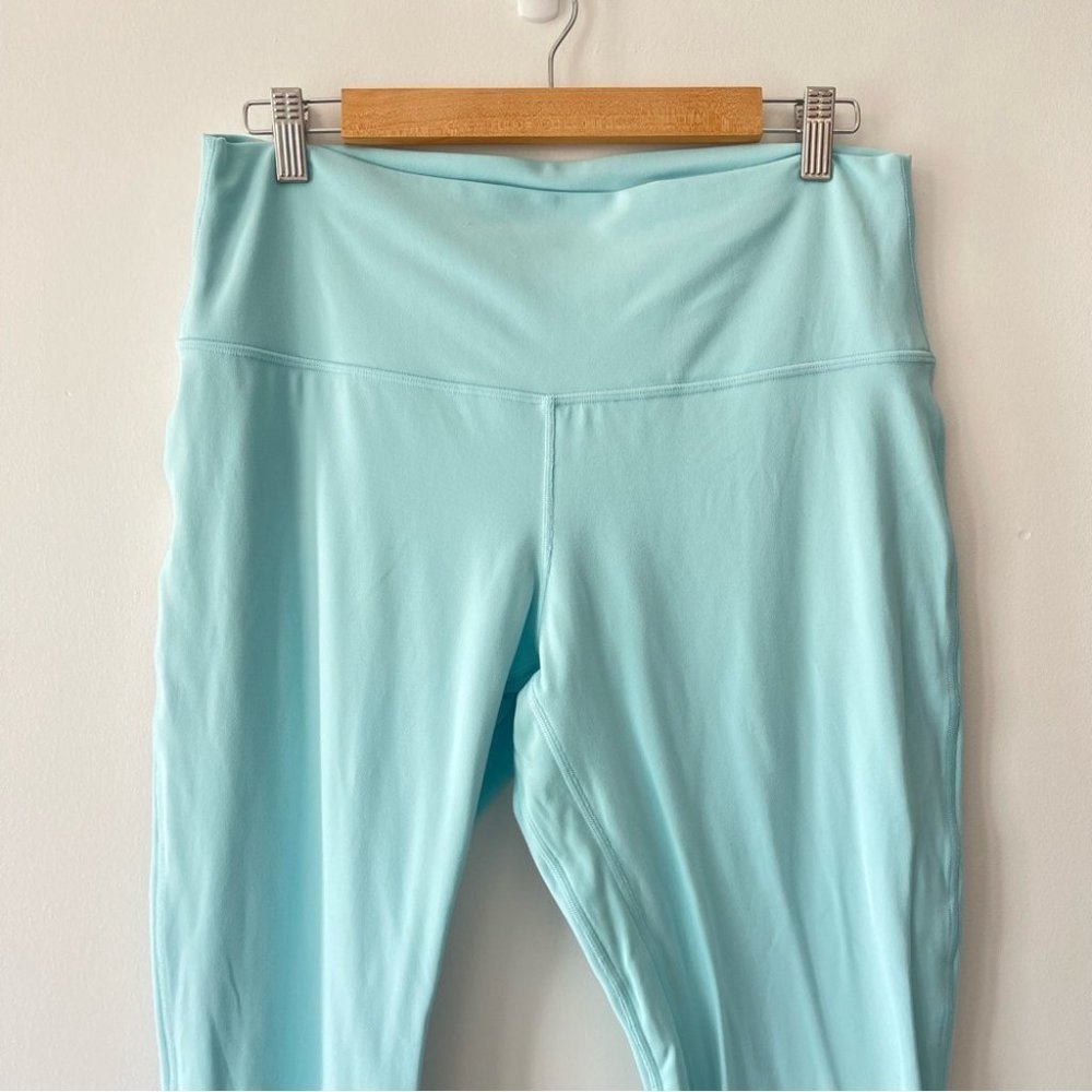 ❌SOLD❌ LULULEMON Align High-Rise Pant 28" Icing Blue yoga leggings size 14 28" - Picture 5 of 11